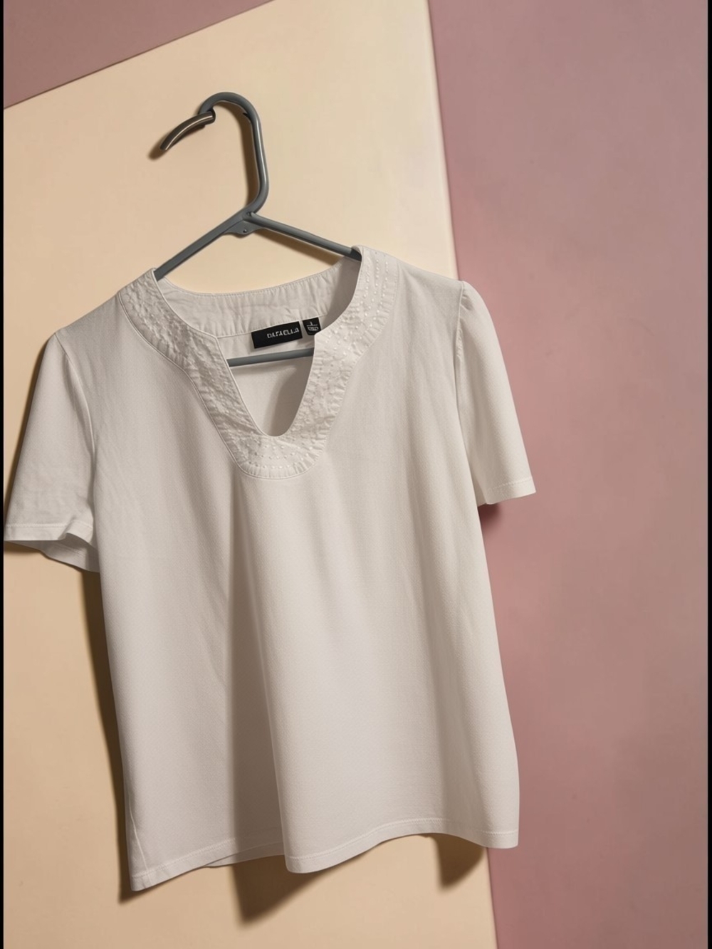 Van Heusen White Keyhole Neck Short Sleeve Top